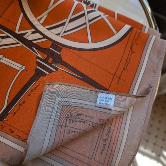 100% Mulberry Silk Scarf -Time and Space 35.4”x35.4” (90×90 cm) - Picture 8 of 9